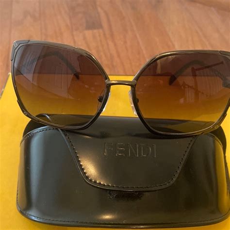 fendi fs5226 033 gunmetal square sunglasses|FENDI FS5226 Sunglasses TS3033 .